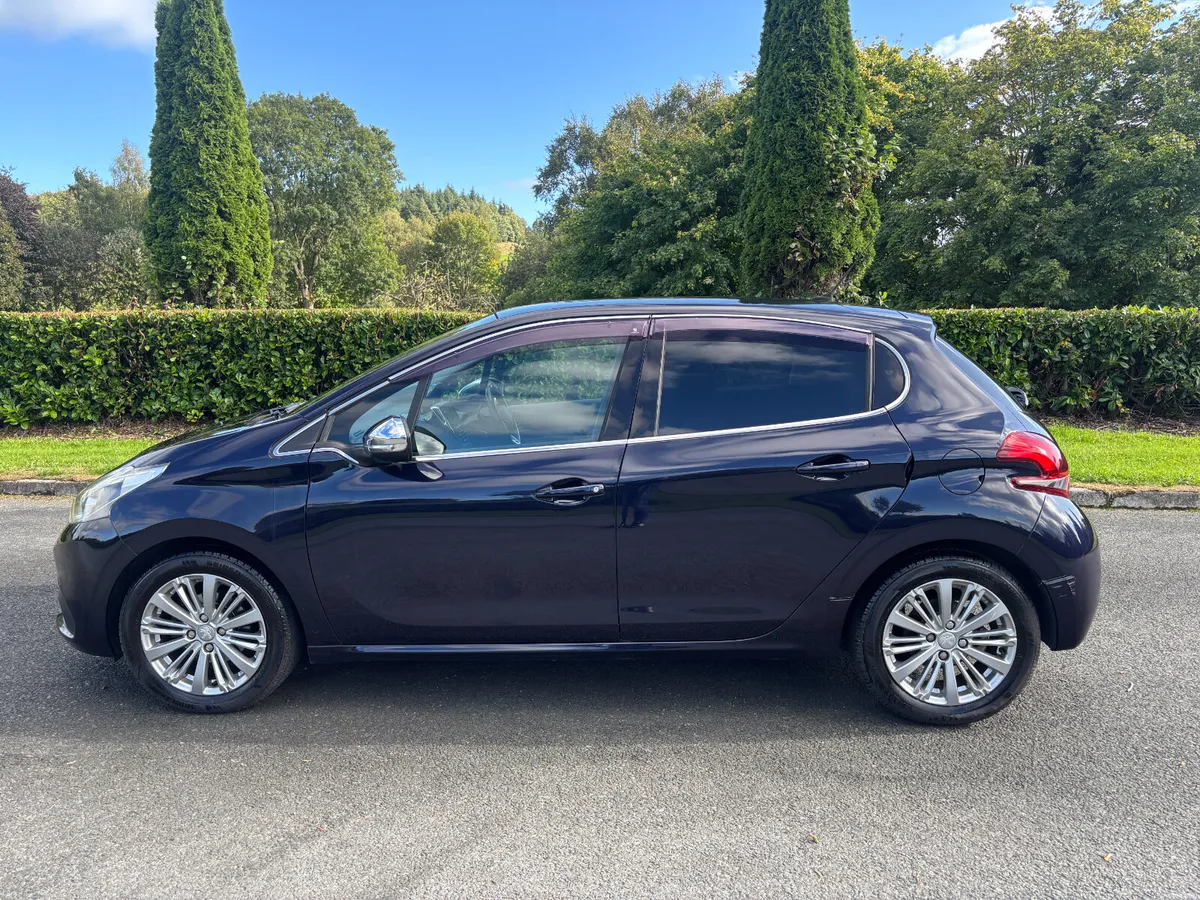 PEUGEOT 208 1.2 AUTO 2017 - Image 4