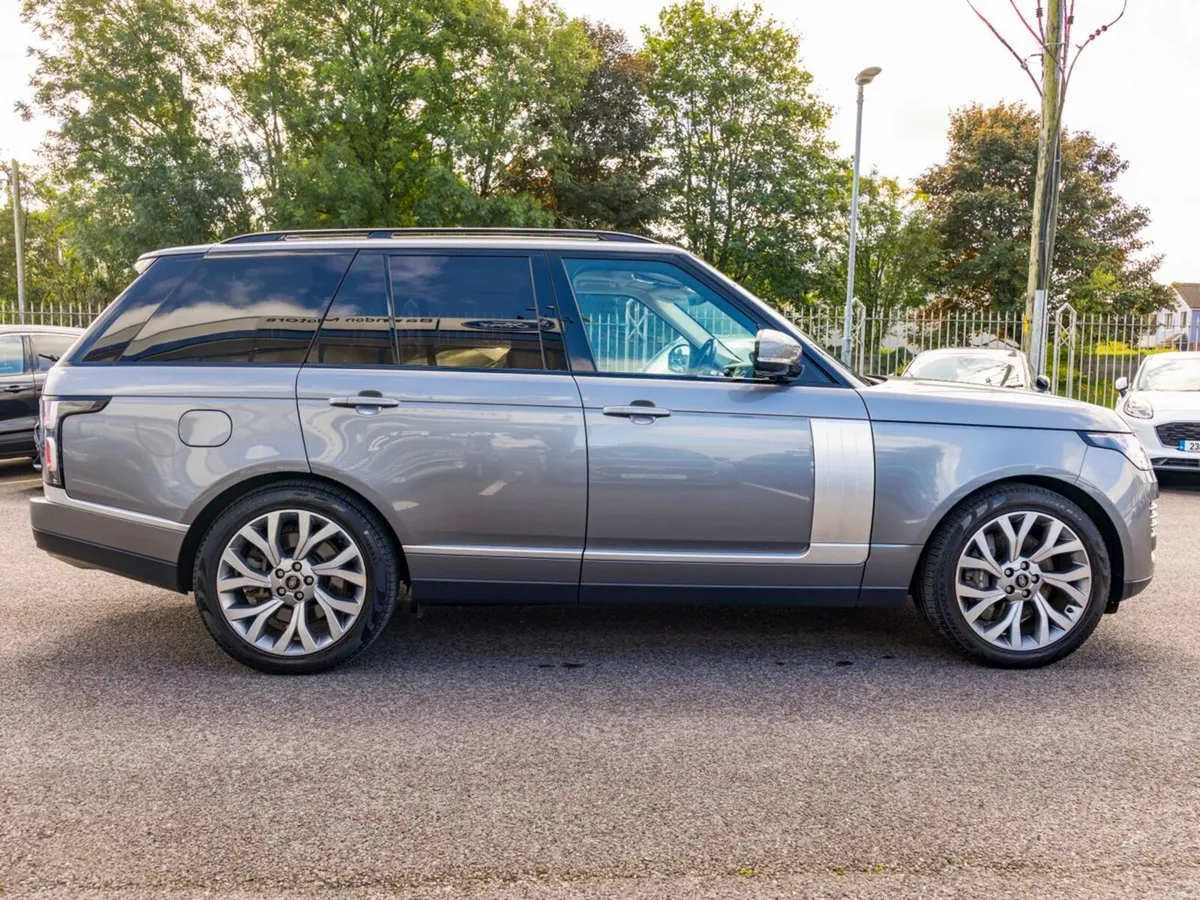 Land Rover Range Rover 2021 Range Rover 2.0 I4 PHE - Image 5