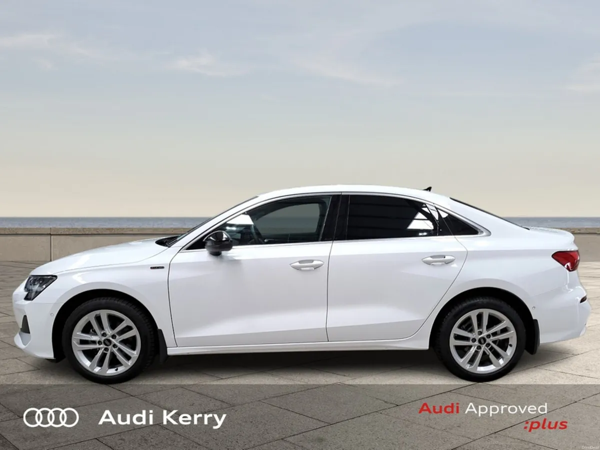 Audi A3 SALOON 30TDI 115BHP SE WITH REAR CAMERA - Image 4