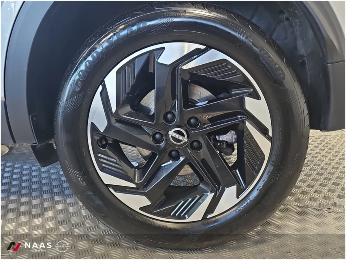 Nissan Qashqai 1.3 HYB SV PREMIUM MY2 - Image 6