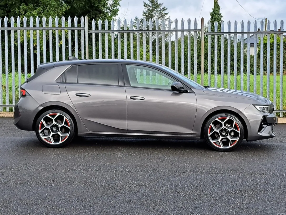 Opel Astra GS 1.2TURBO 130BHP 8 SPEED AUTOMATIC - Image 4