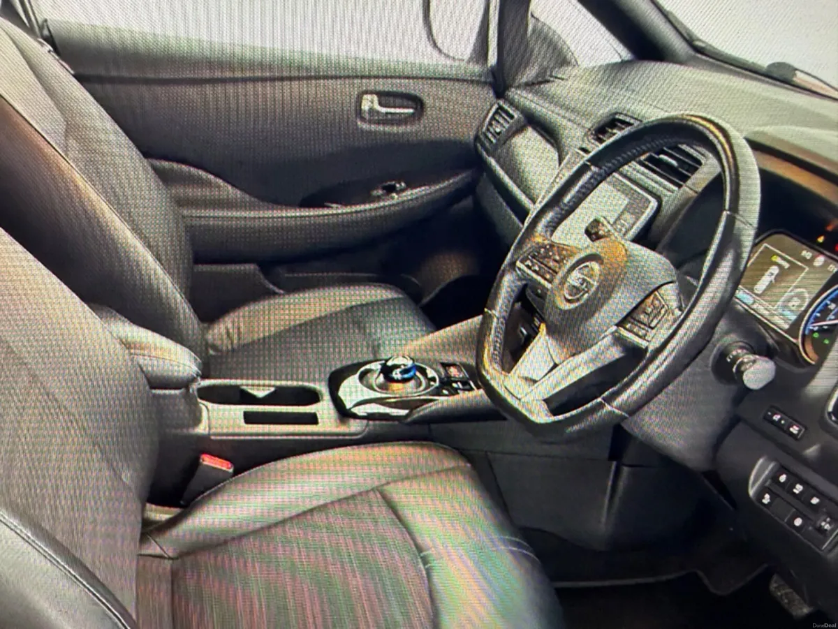 Nissan Leaf N-CONNECTA - Image 2