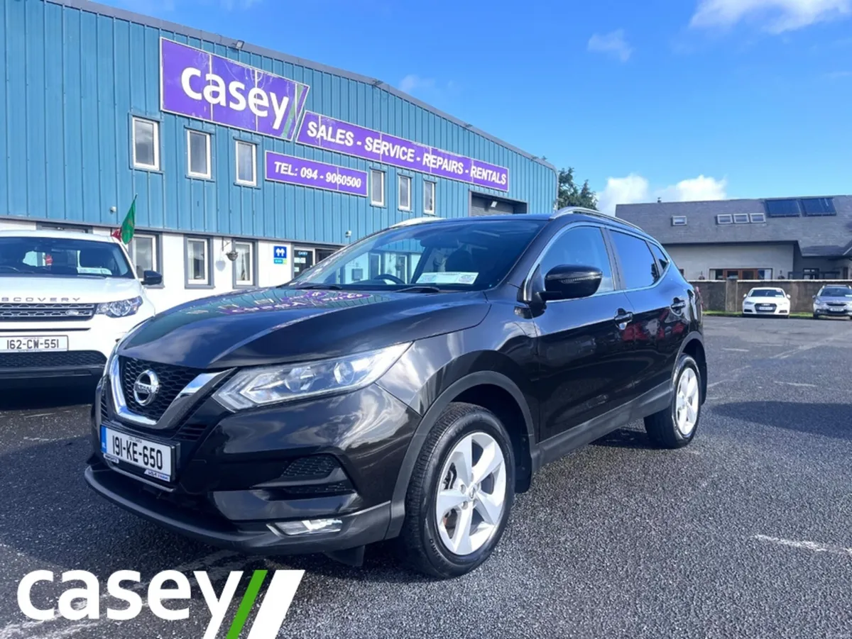 Nissan Qashqai 1.5 SV 18 4DR - Image 1