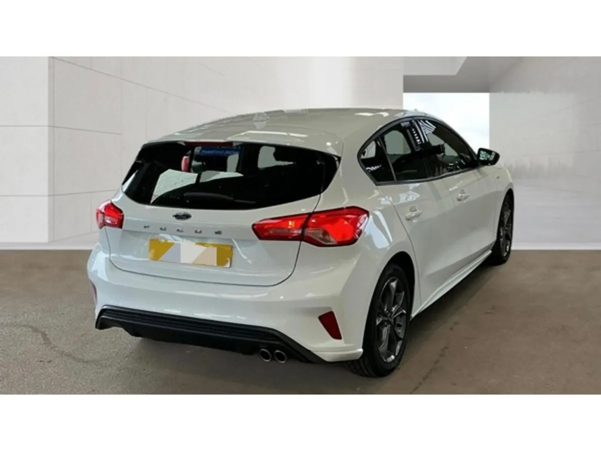 Ford Focus ST-LINE TDCI AUTO - Image 2