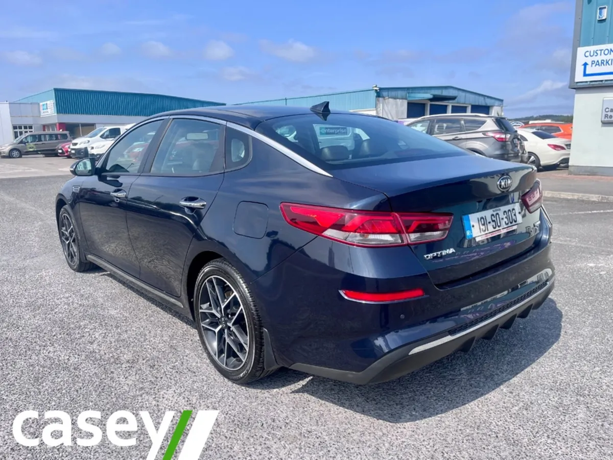 Kia Optima K3 4DR - Image 2