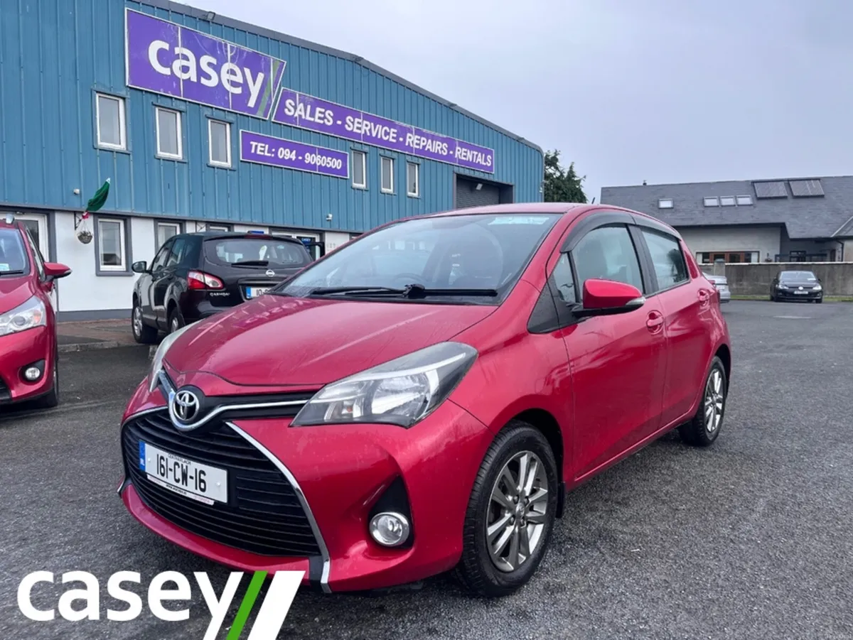 Toyota Yaris 1.0 LUNA 4DR - Image 1
