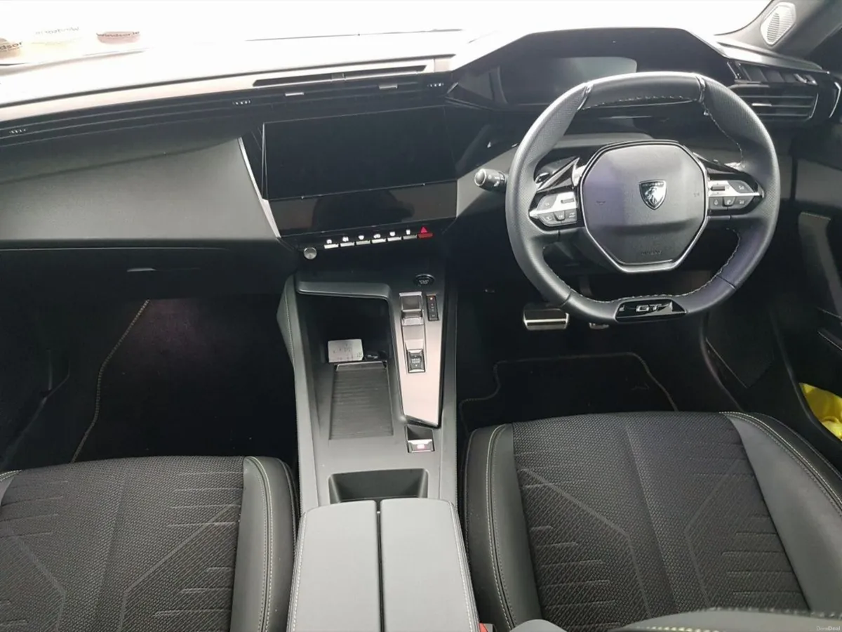 Peugeot 308 1.2 145bhp e-DCS6 MHEV GT - Image 3