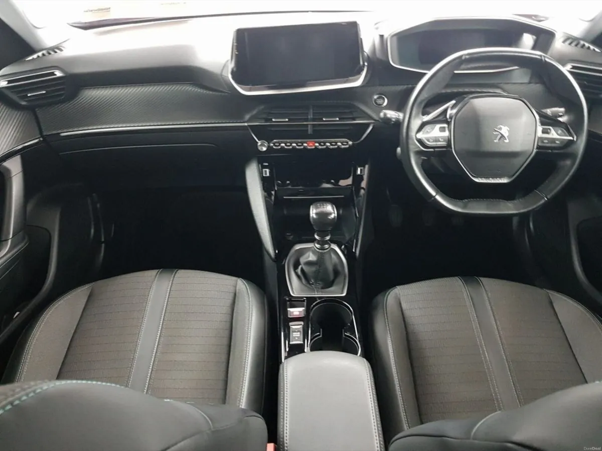 Peugeot 2008 1.2 Puretech 100bhp Allure - Image 3