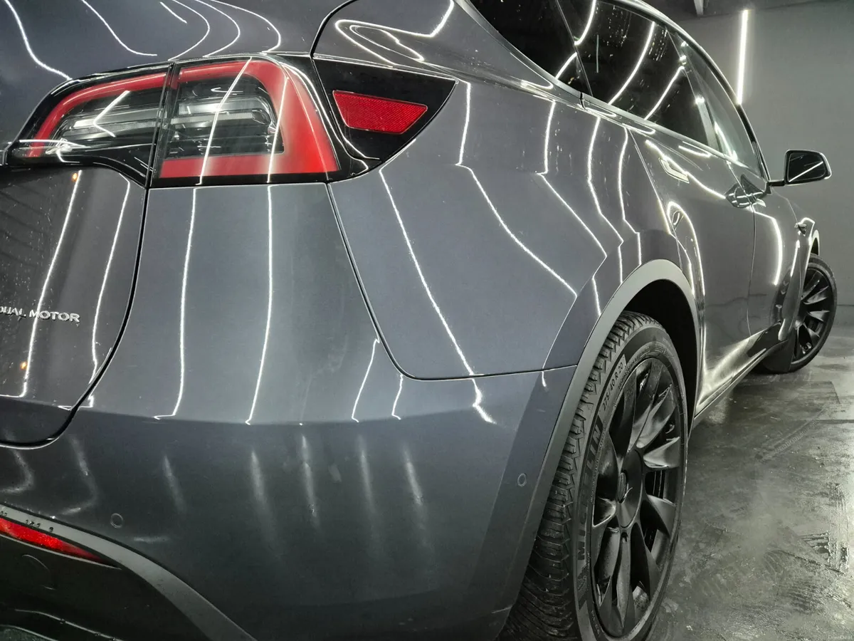 Tesla Model Y 2022 - Image 6
