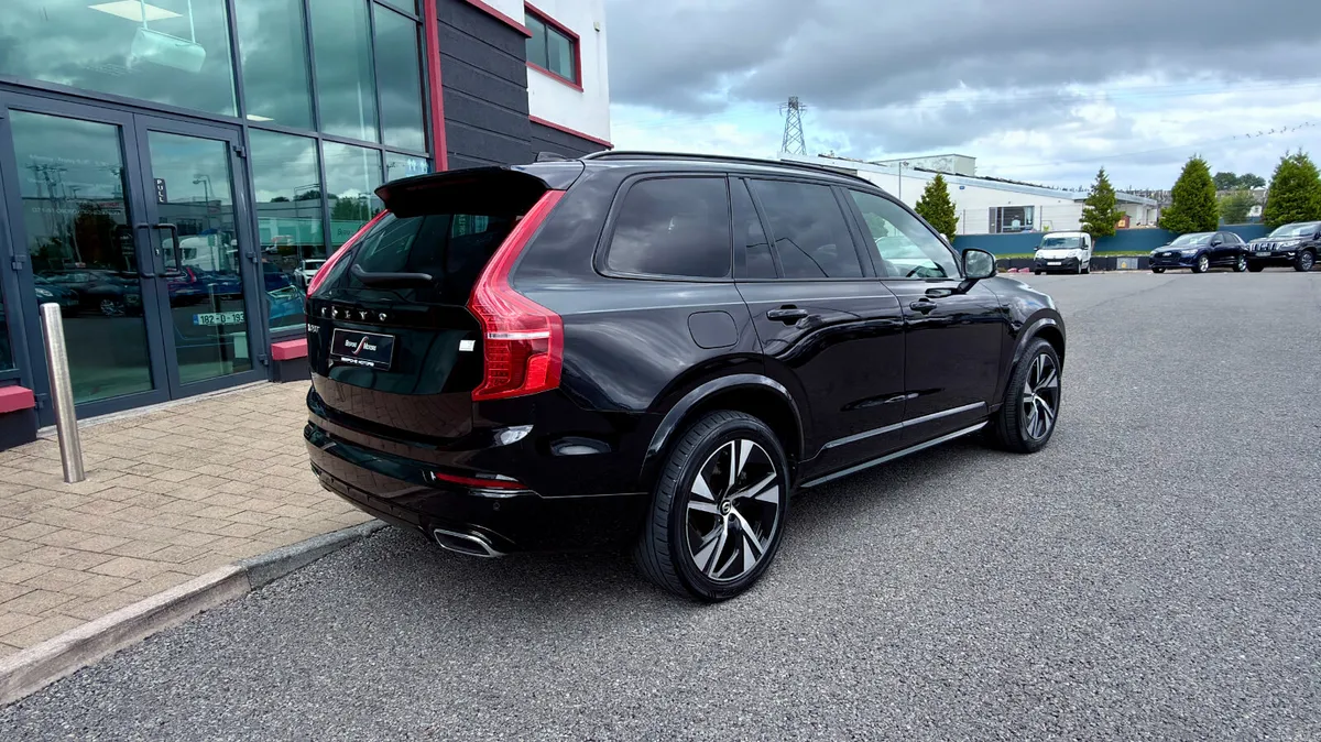 Volvo XC90 T8 R-Design AWD - Image 3