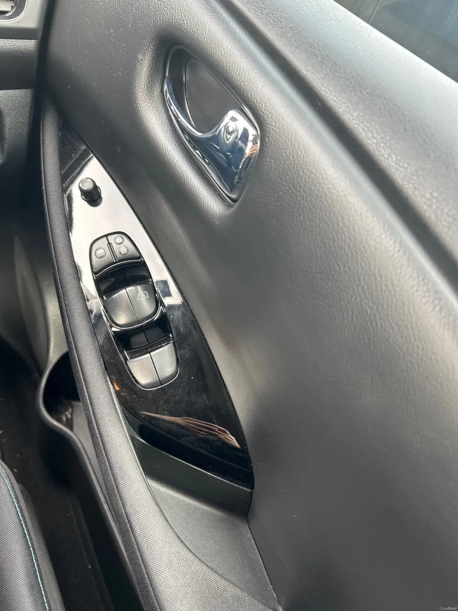 Nissan Leaf - Image 6
