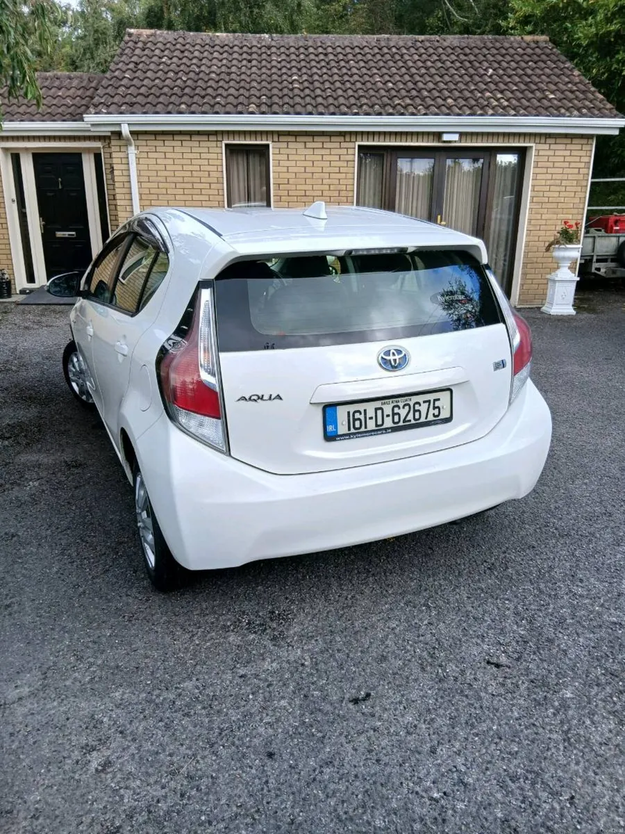 Car - Image 3