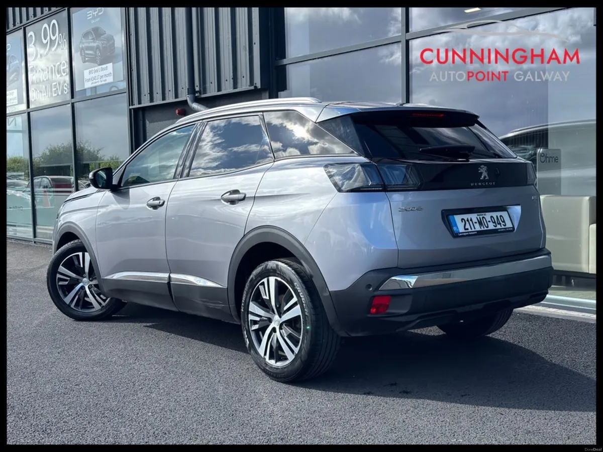 Peugeot 3008 Allure 1.2i Automatic 130BHP - Image 2