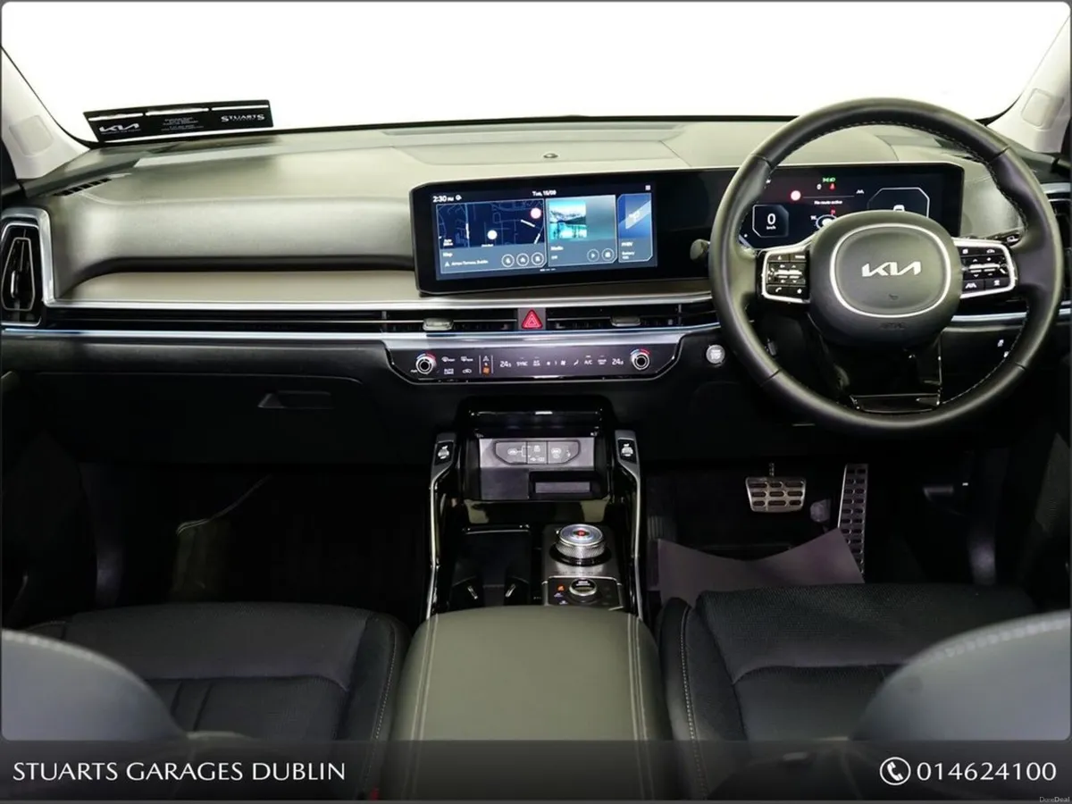 Kia Sorento PHEV AUTO **DELIVERY MILEAGE IN SHOWRO - Image 4