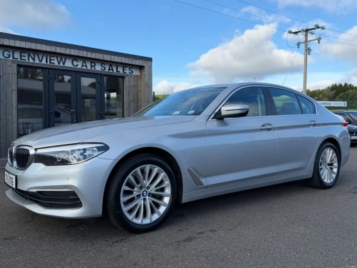 BMW 5-Series 520d Xdrive - FULL HISTORY - Image 3