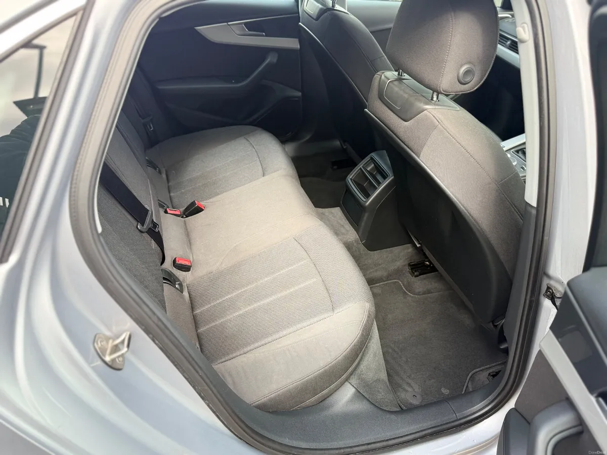 AUDI A4 2016 - 1.4 TSI - MANUAL - SUPER LOW KMS - Image 6