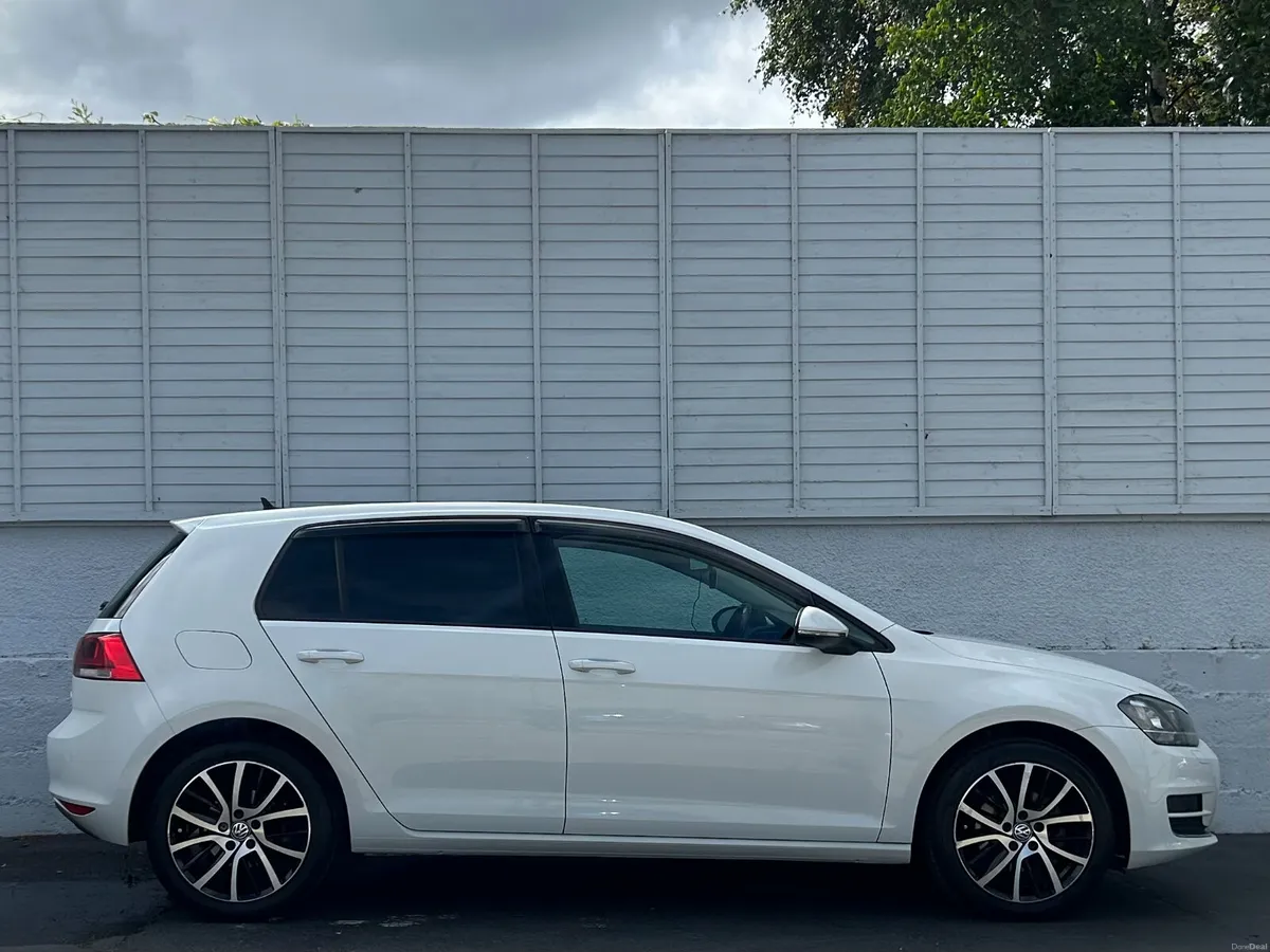 VW GOLF HIGHLINE BLUE MOTION / UPGRADED ALLOYS - Image 2