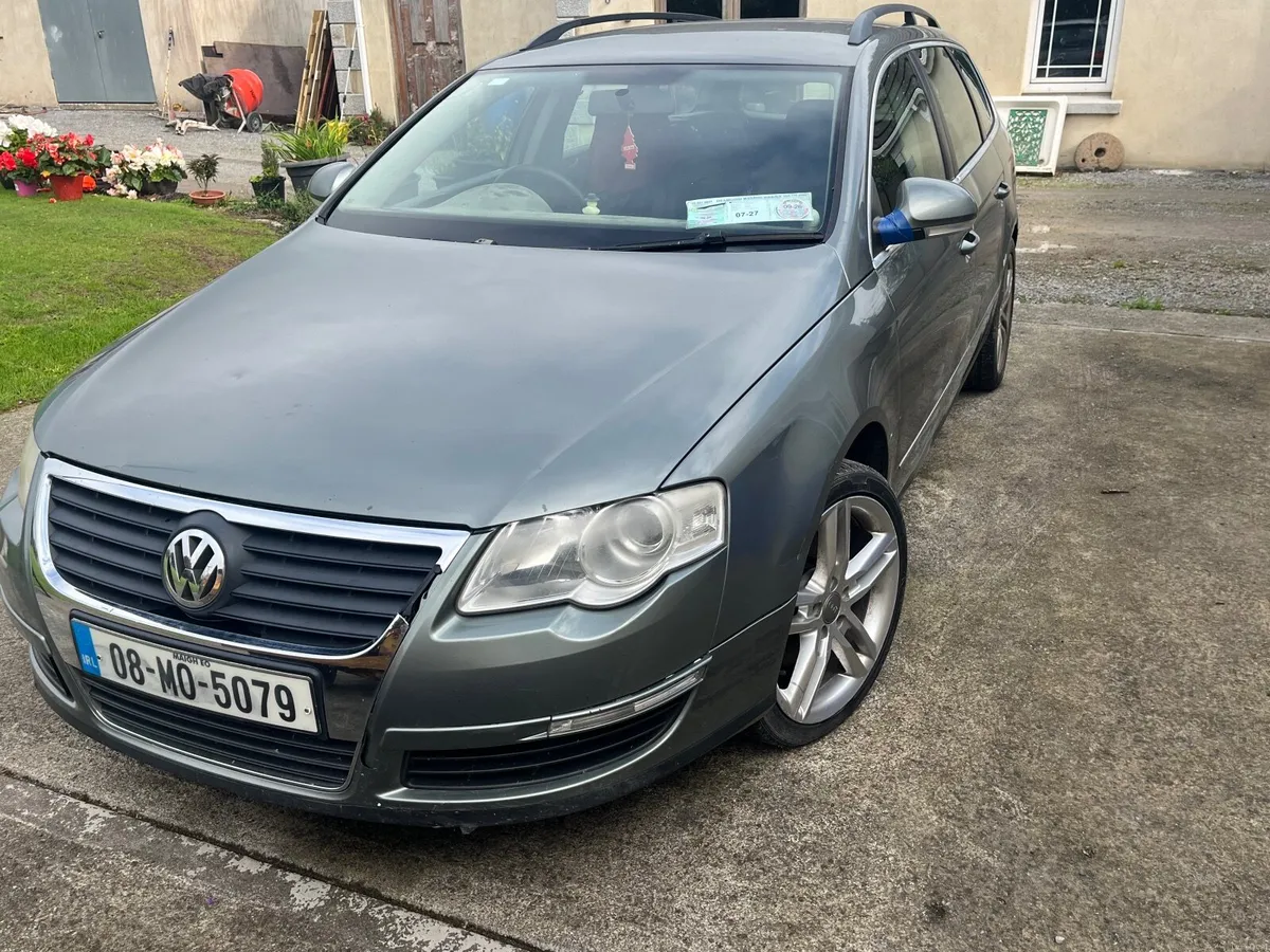 Volkswagen Passat 2008 - Image 1