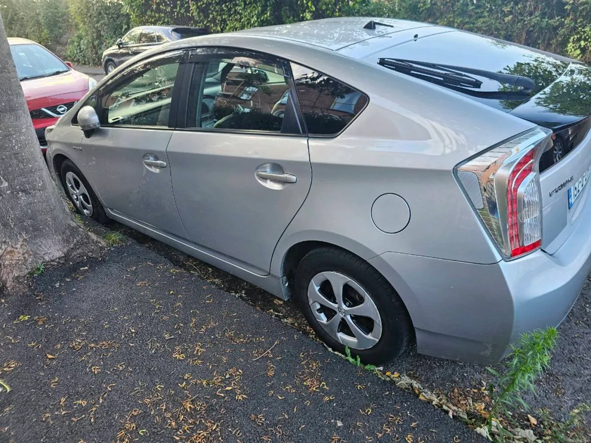Car - Image 5