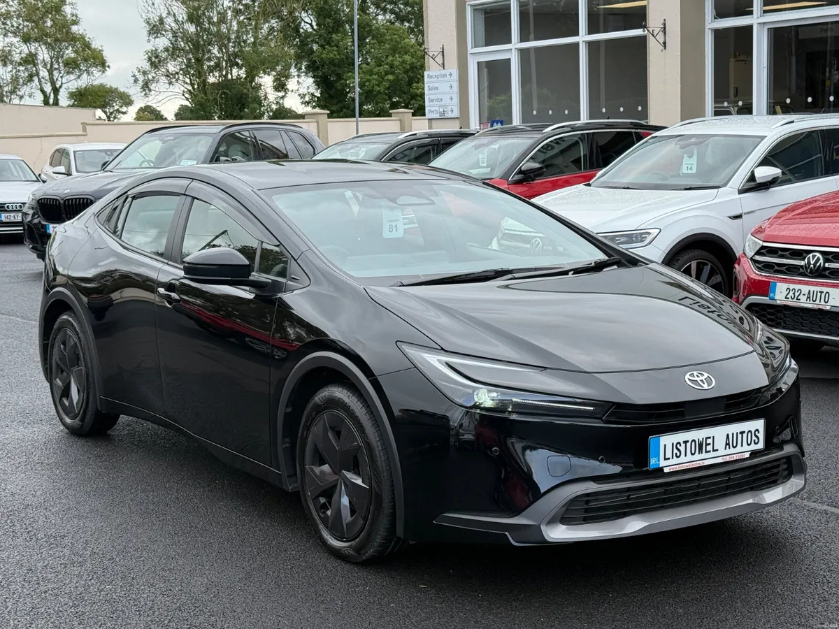 241 TOYOTA PRIUS HYBRID SELF CHARGE 1.8 PETROL - Image 4