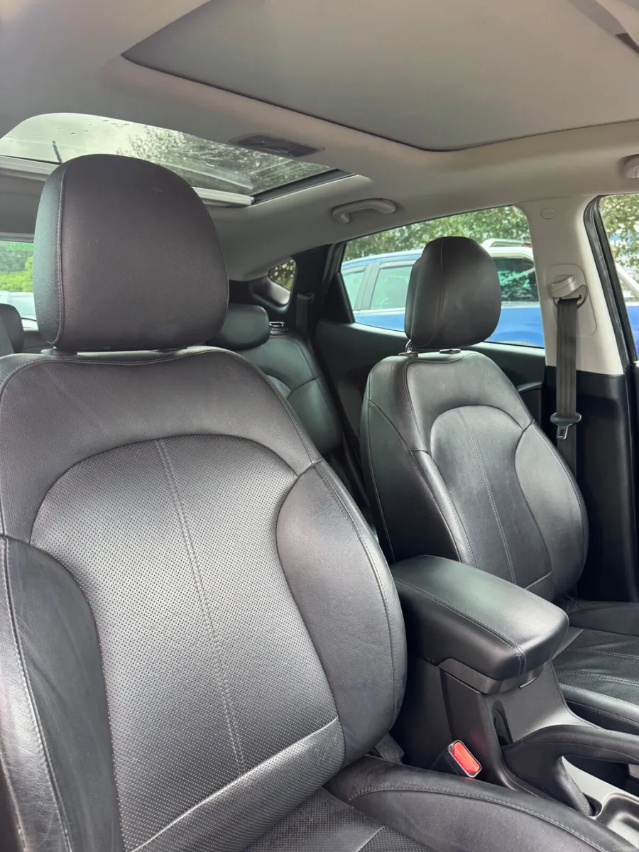 Hyundai ix35 2015 premium model - Image 4