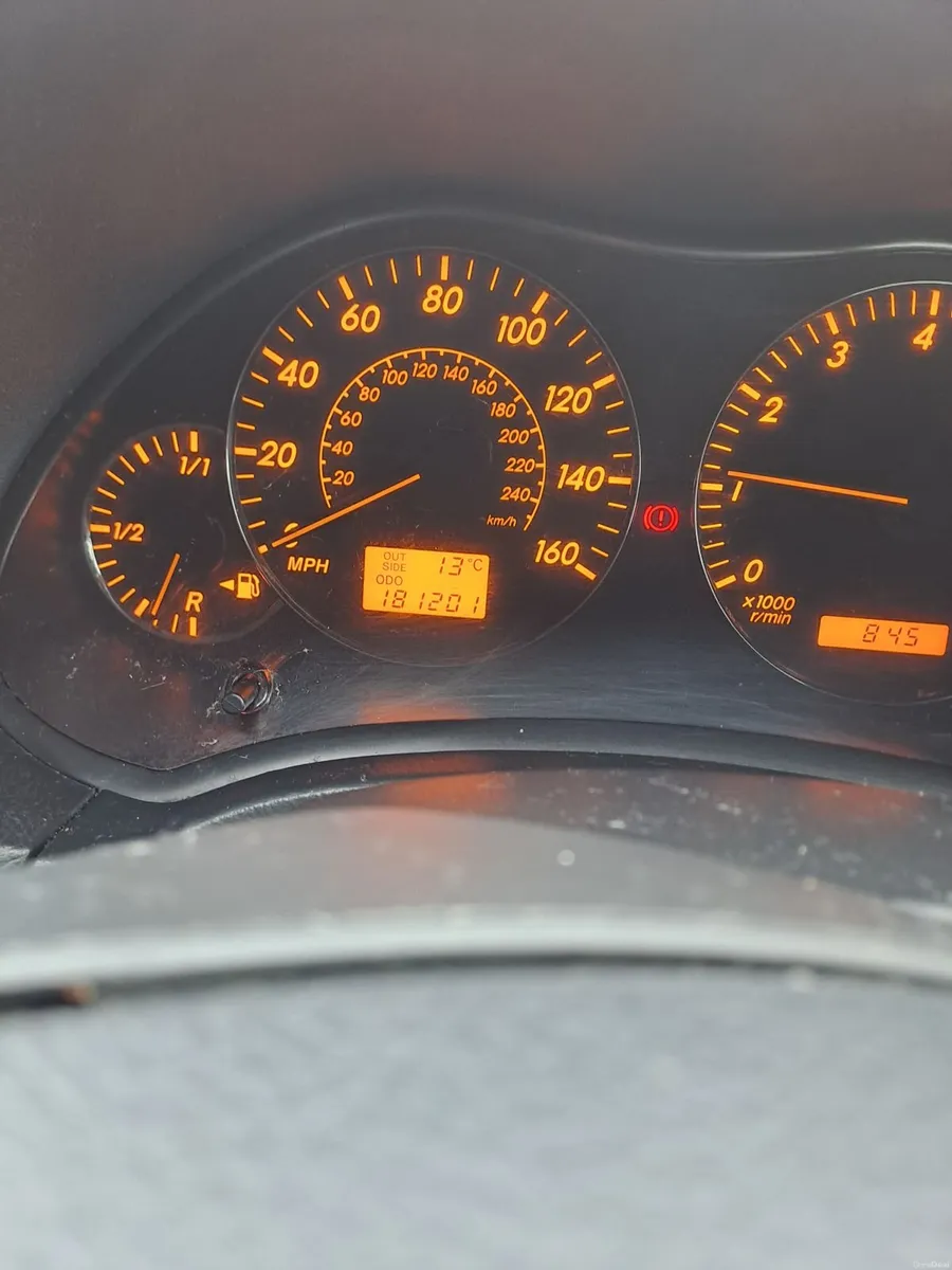 Toyota Avensis 2004 - Image 3