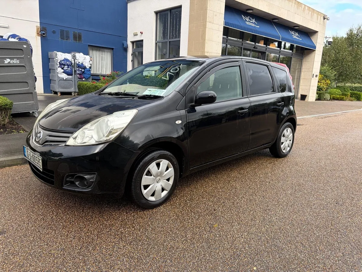Nissan Note 2010 automatic - Image 4