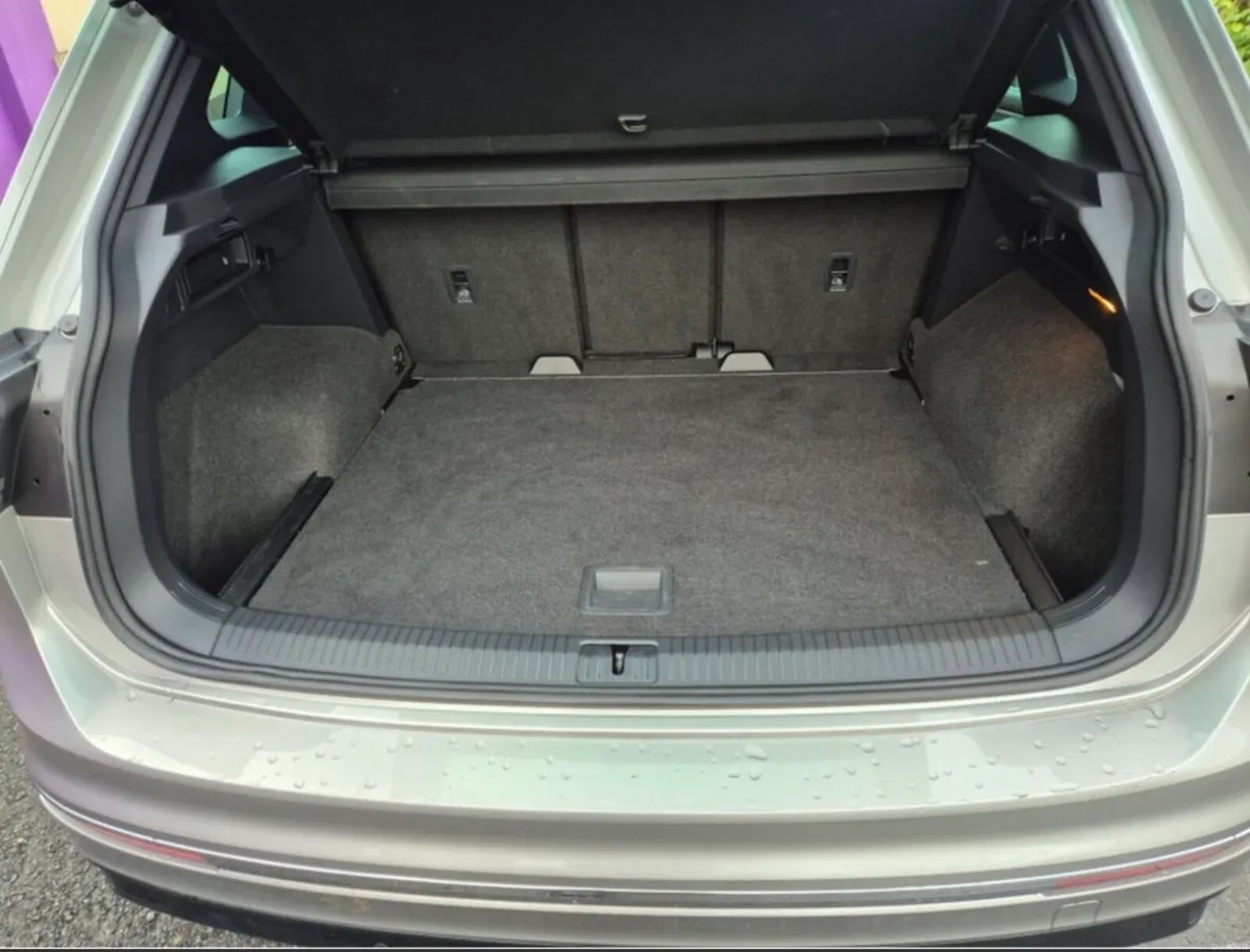 VW Tiguan R-Line 2.0 TDI automatic pan roof - Image 3