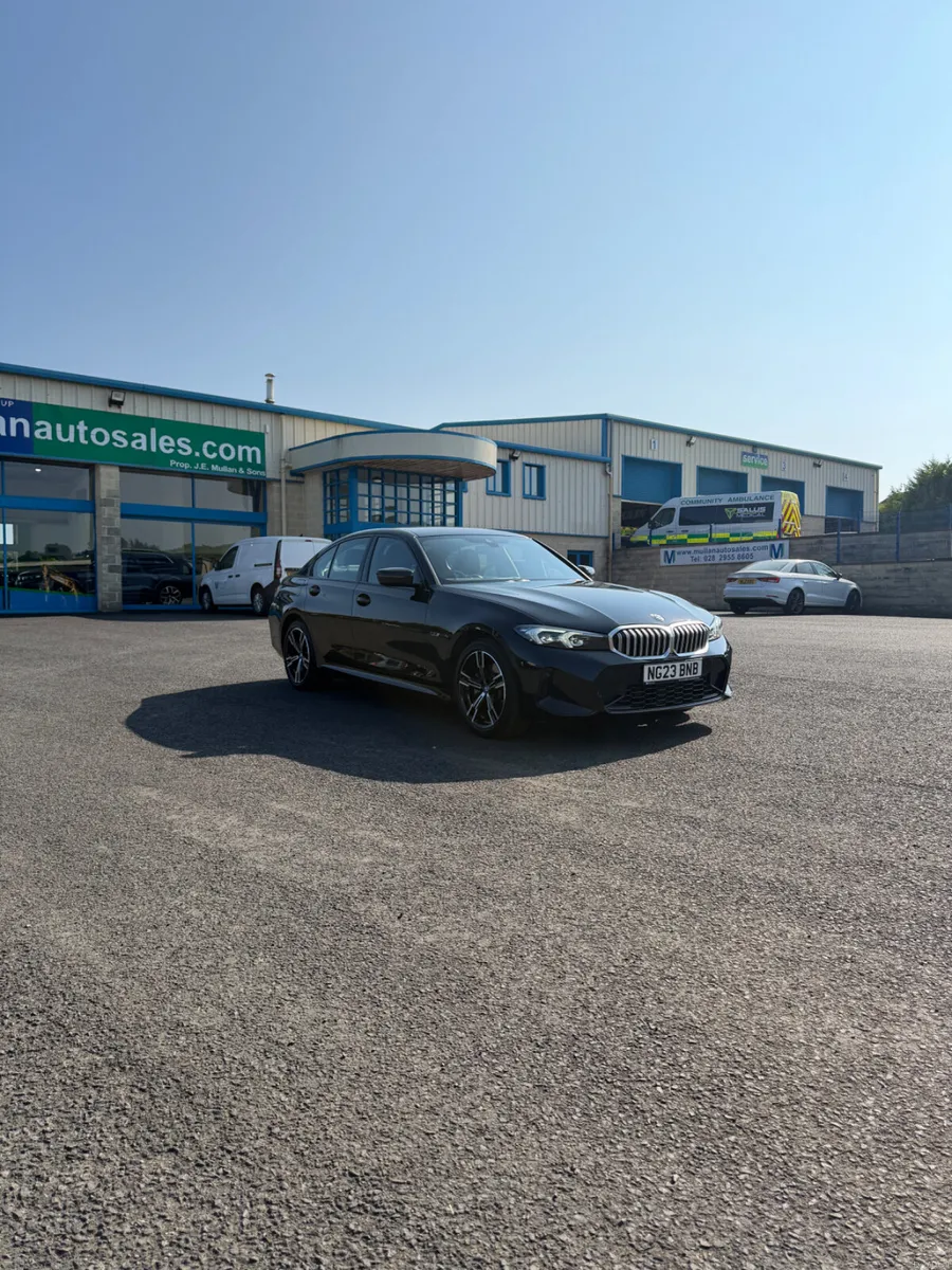 BMW 3-Series 2023 - Image 1