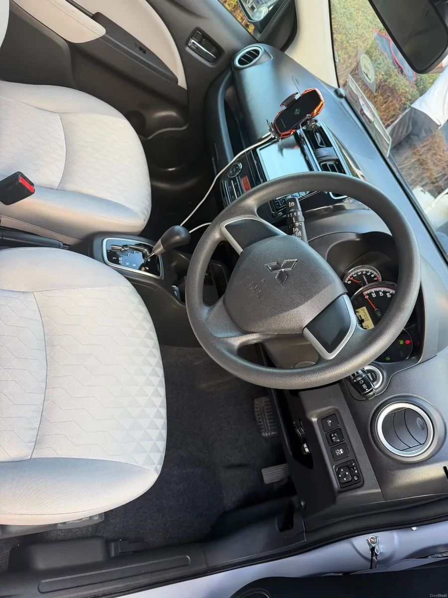 Mitsubishi Mirage 2021 - Image 6