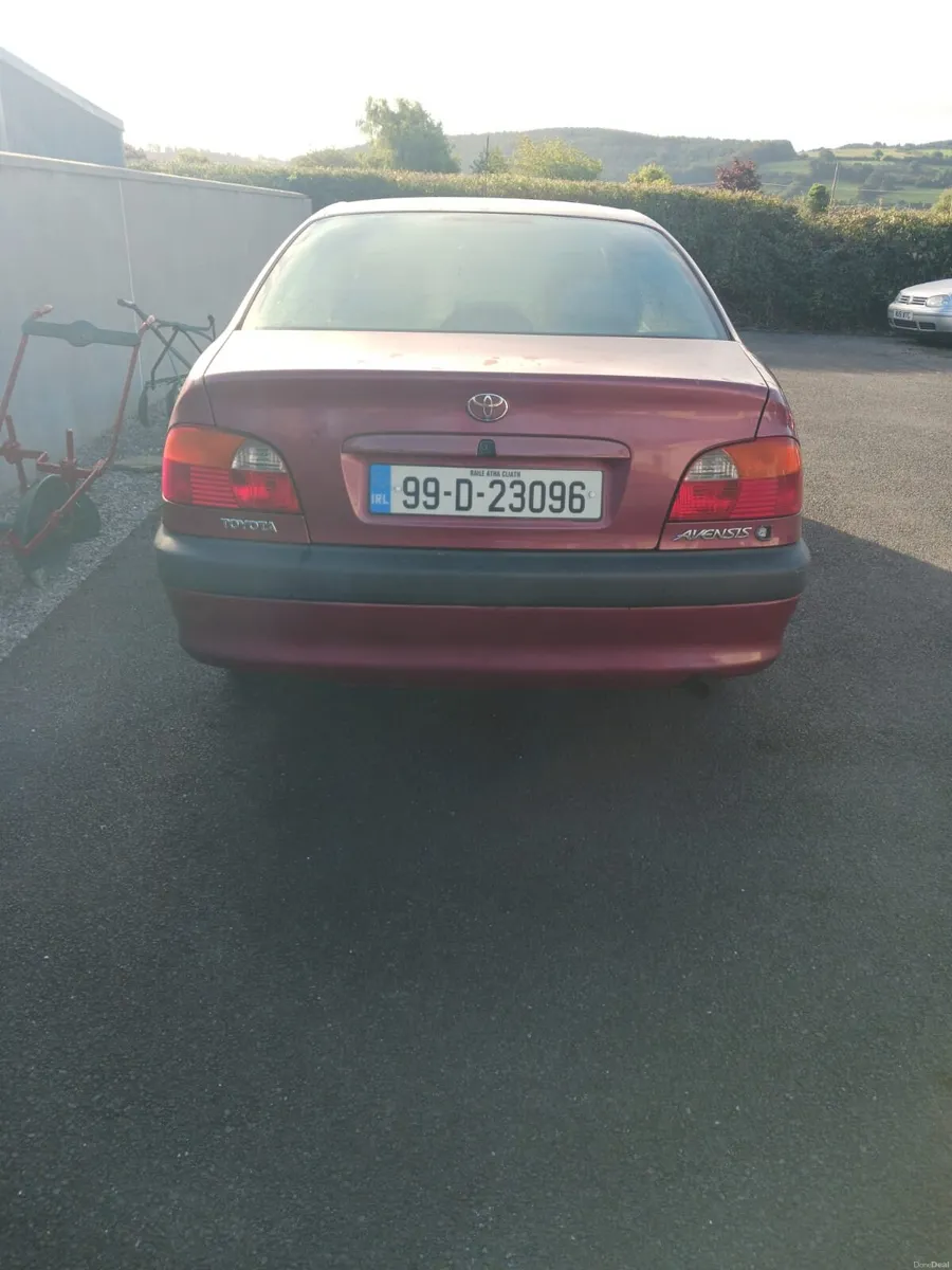 Toyota Avensis - Image 4