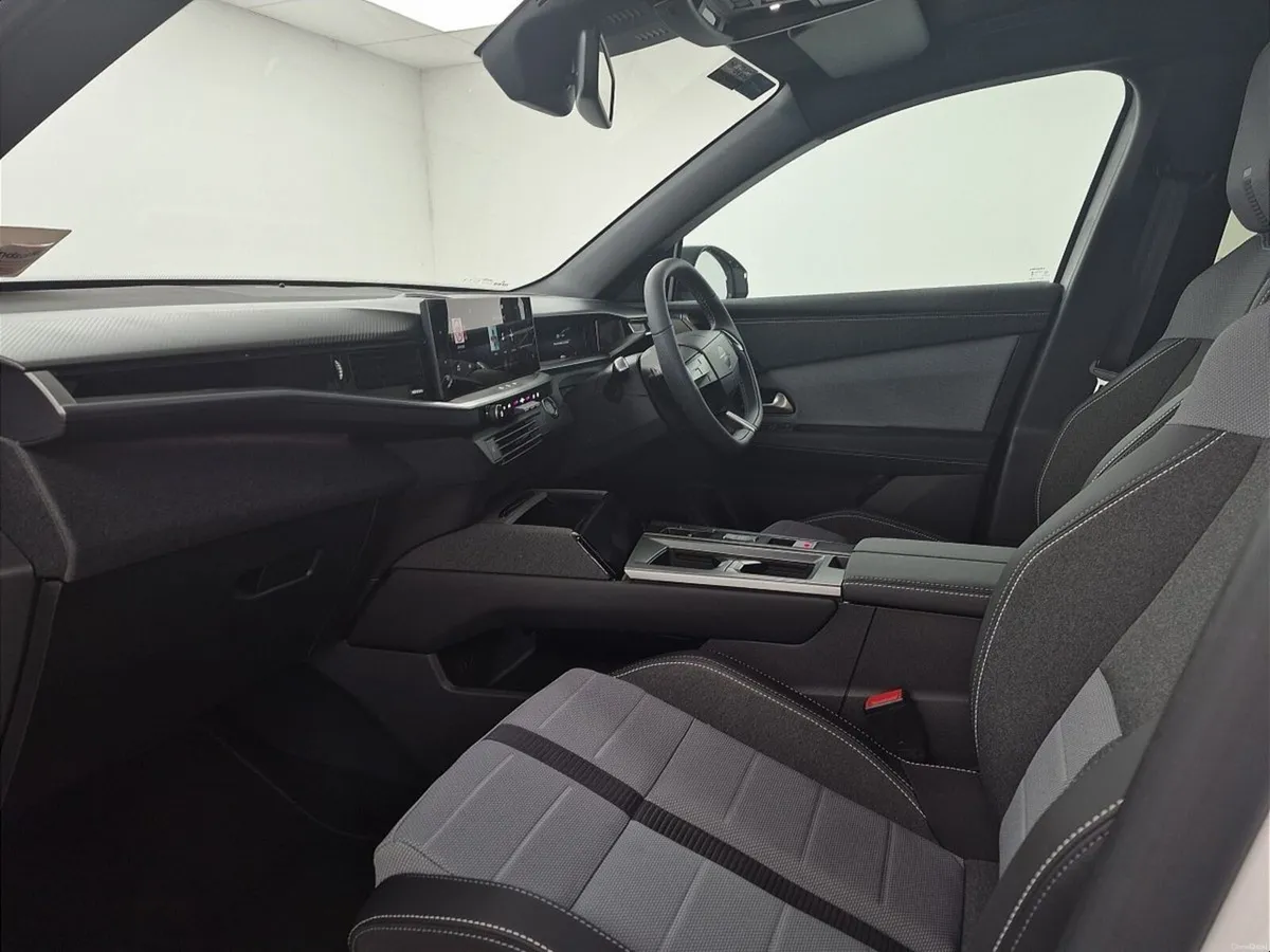 Opel Grandland 1.2 Hybrid 145PS GS - Image 4