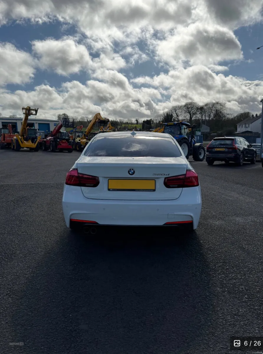 BMW 3-Series 2018 - Image 6