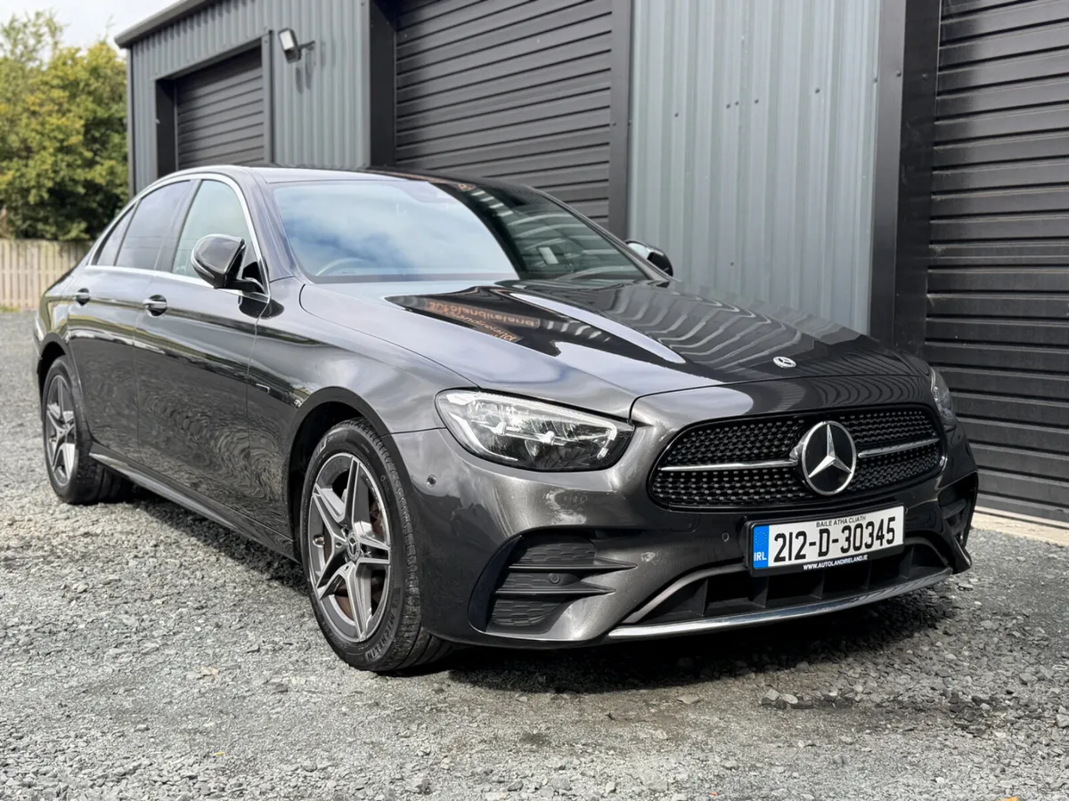 212 Mercedes-Benz E 300 DE Amg Line - Image 6