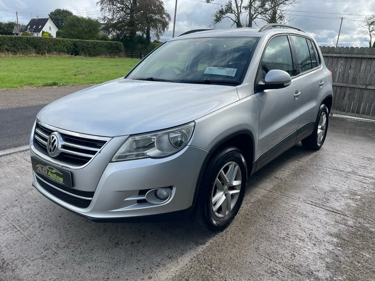 Volkswagen Tiguan LOW MILEAGE - Image 2