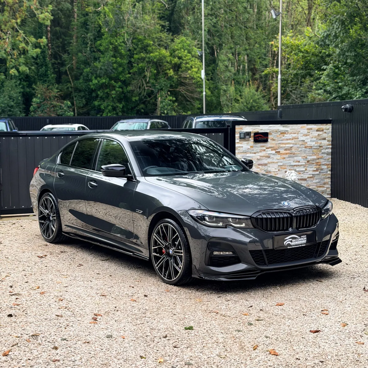 2022 (221) BMW 330E MSPORT X-DRIVE PRO (4WD - Image 1