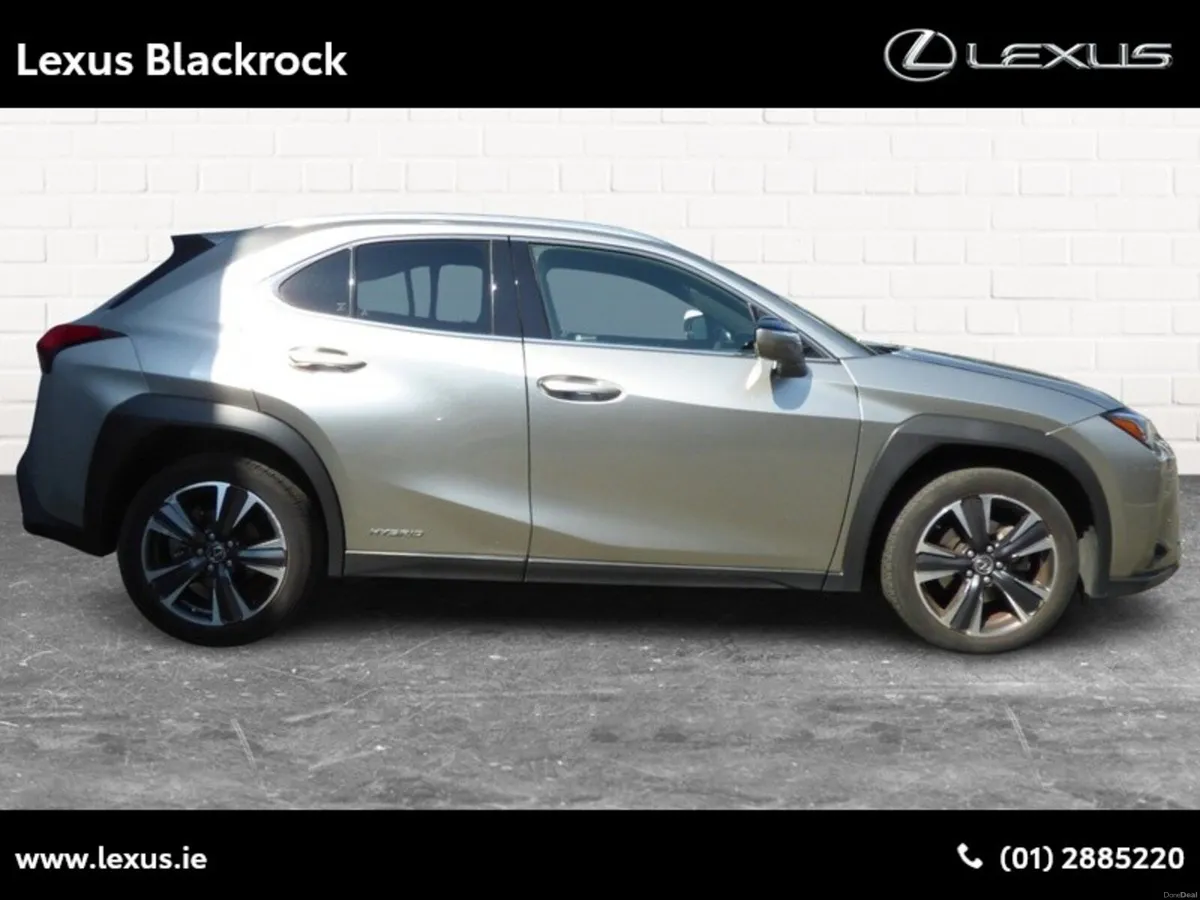 Lexus UX Hybrid Dynamic - Image 3