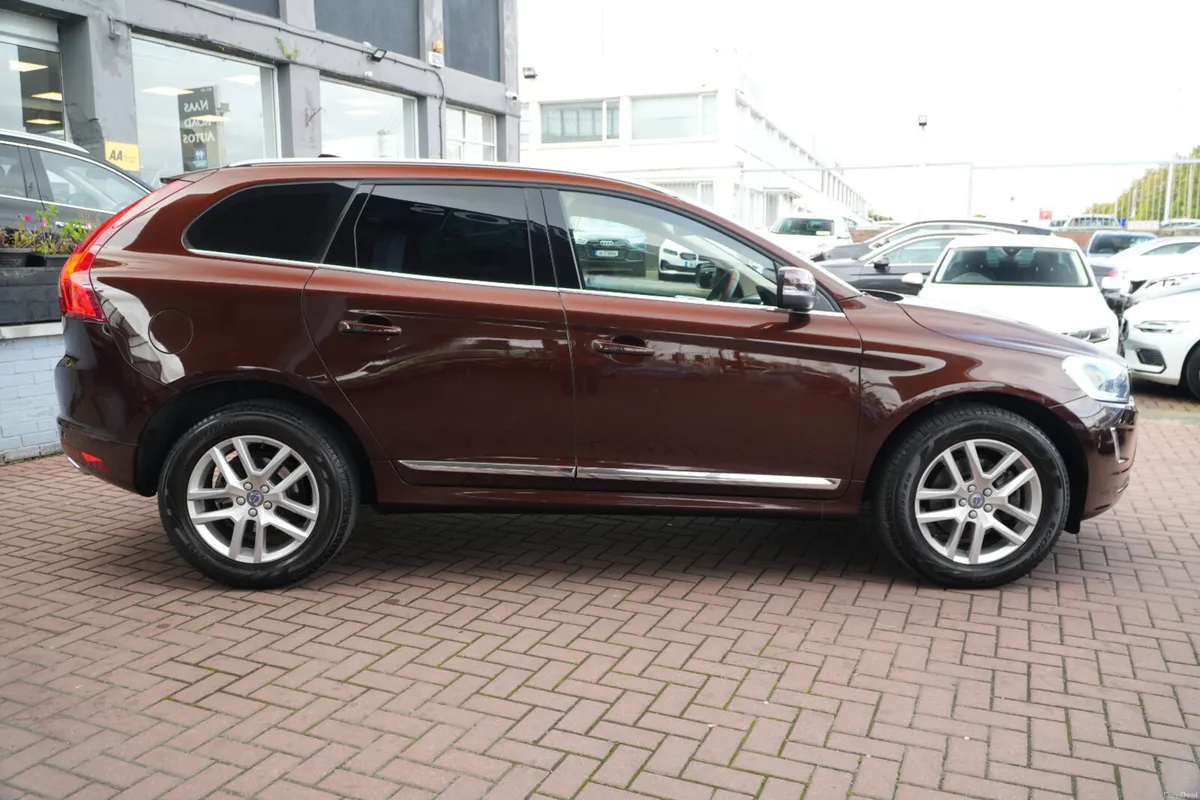 2017 VOLVO XC60 D4 - Image 3