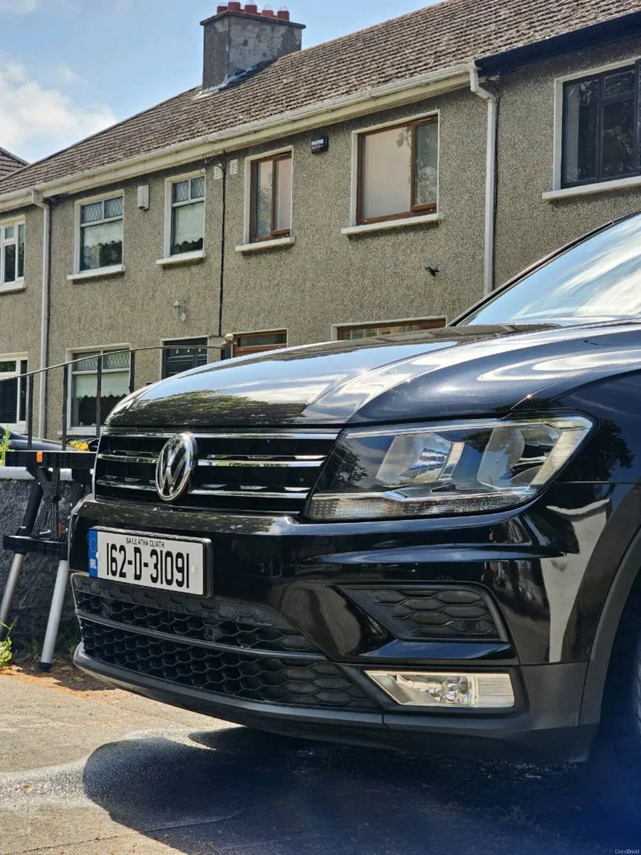 2016 (162-D) VW Tiguan 2.0 TDI 4Motion – High Spec - Image 2