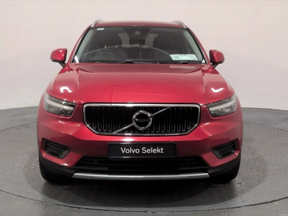 Volvo XC40 T2 Momentum - Image 2