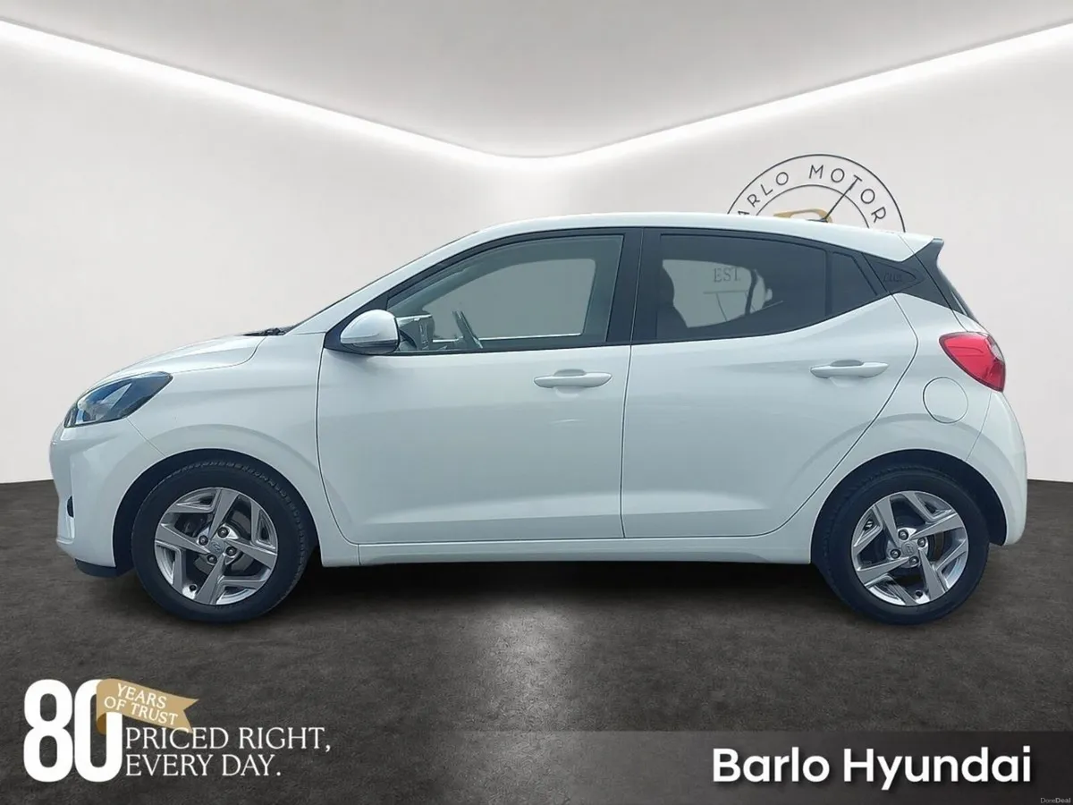 Hyundai i10 Deluxe Automatic 1.0i - Image 5
