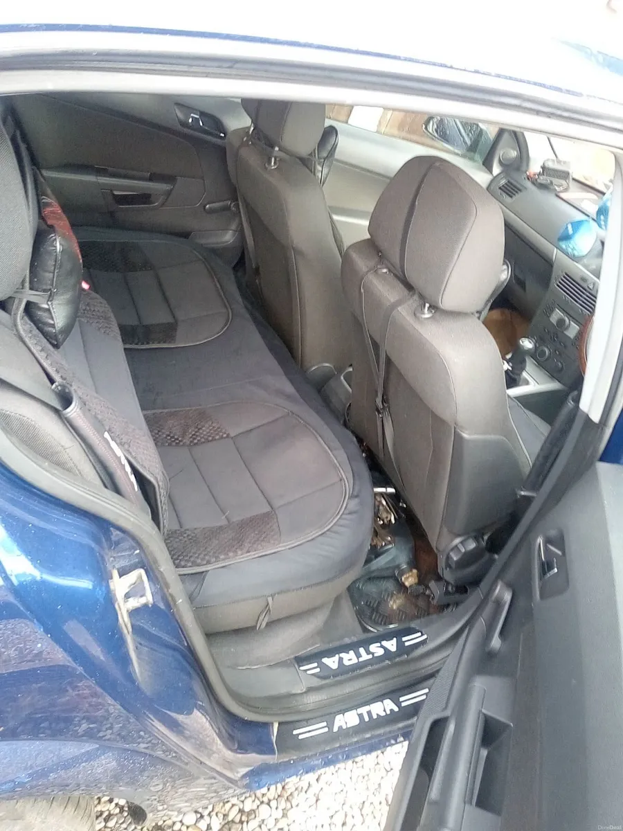 Opel Astra 2005 - Image 4
