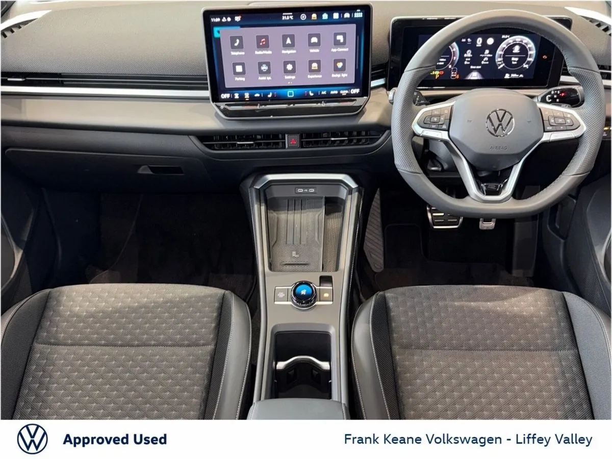 Volkswagen T-Roc *NEARLY NEW* R-LINE AUTO 1.5TSI 1 - Image 2