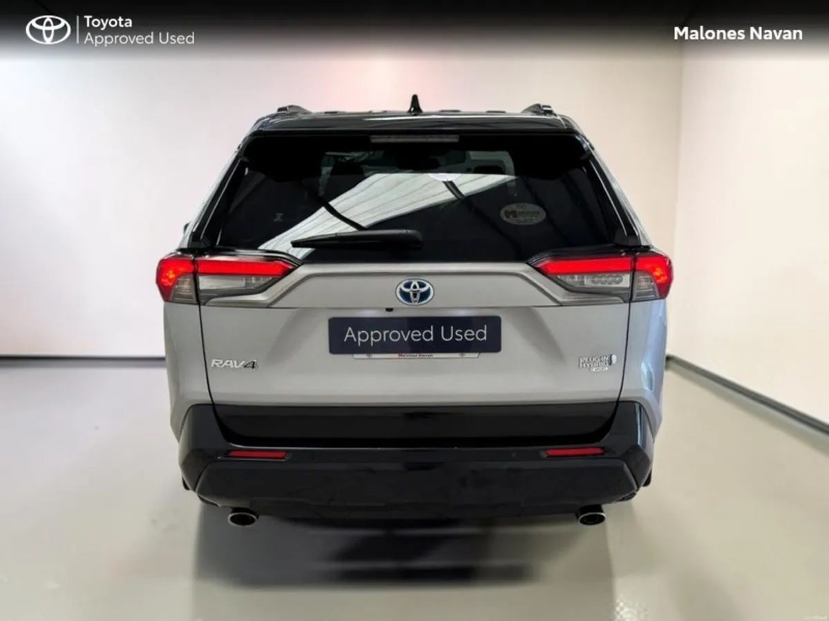 Toyota RAV4 RAV4 PLUG-IN HYBRID SPORT - Image 4