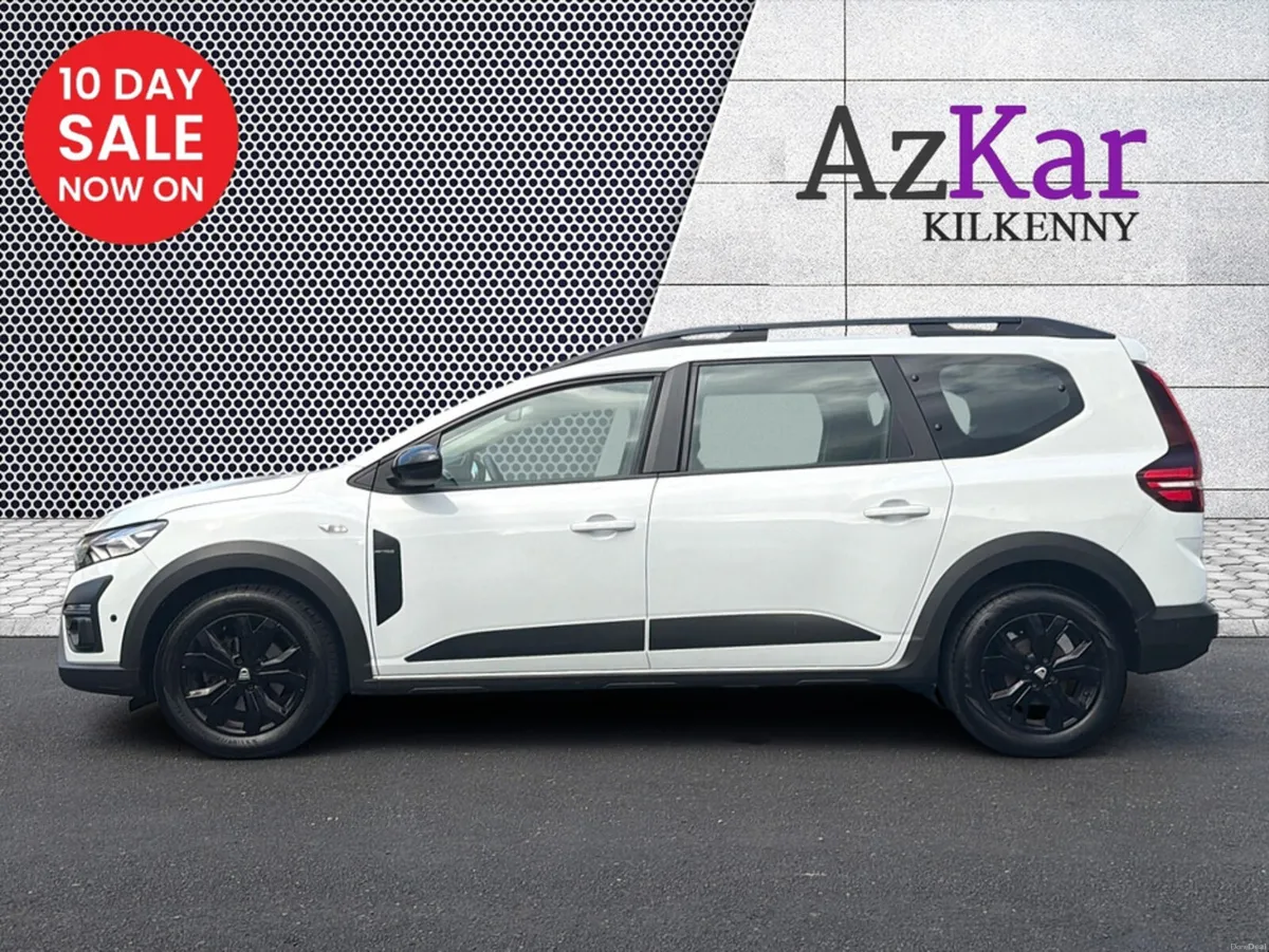 Dacia Jogger 2023 EXTREME SE 1.0 PETROL 7 SEATER - Image 5