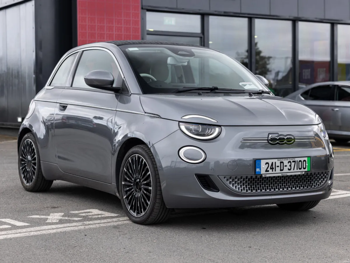 Fiat 500e LA PRIMA BYBOCELLI CABRIOLET - Image 1