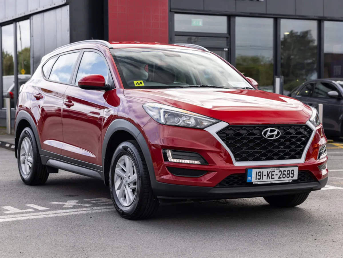Hyundai Tucson IX35 COMFORT PETROL 5DR - Image 1