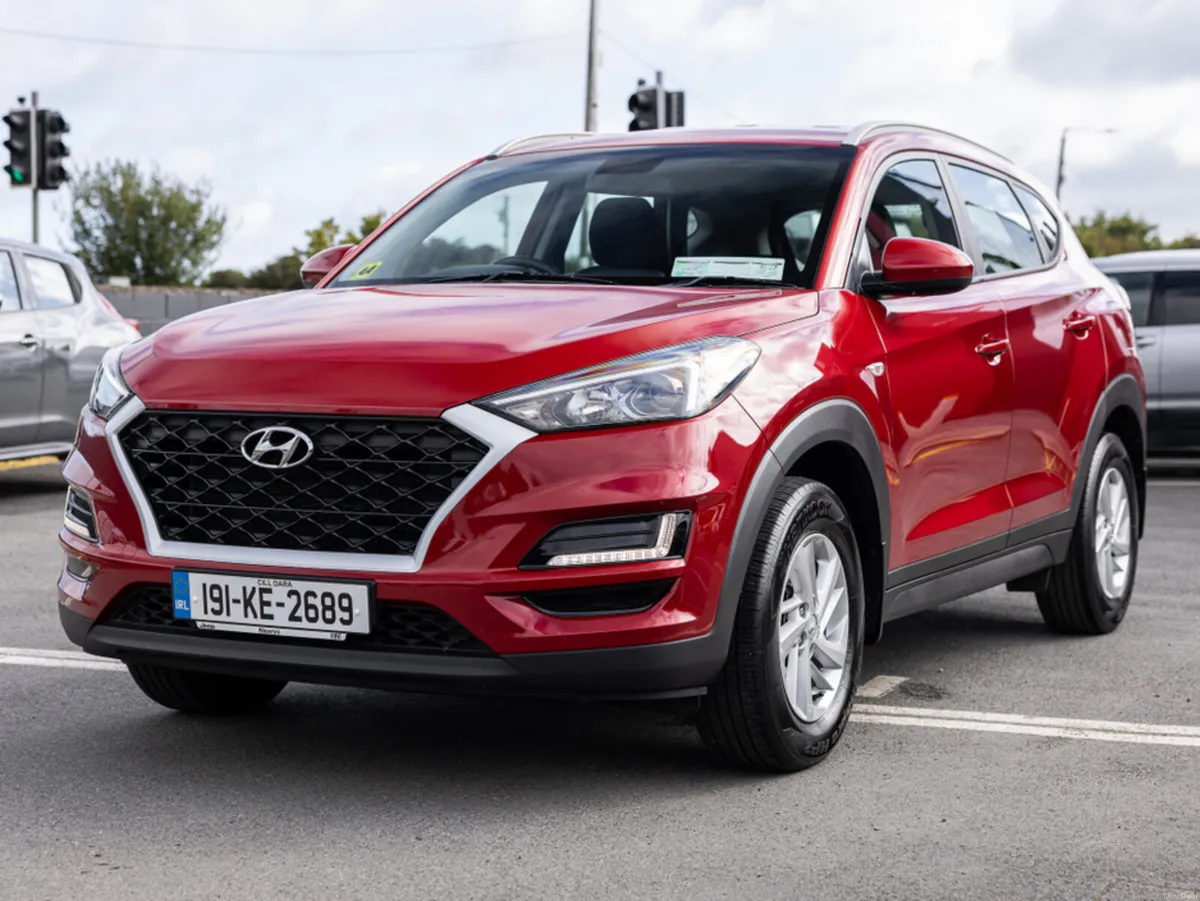 Hyundai Tucson IX35 COMFORT PETROL 5DR - Image 3
