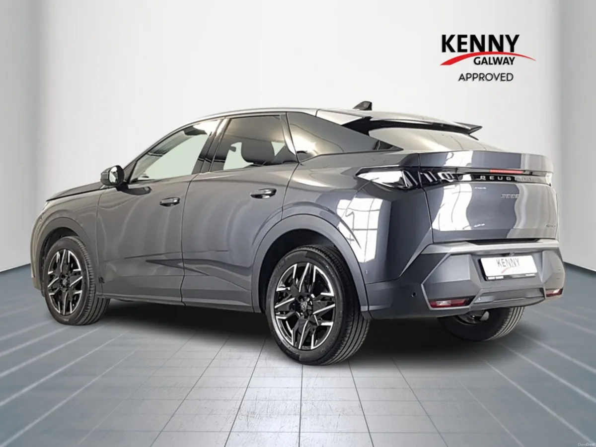 Peugeot 3008 *Deposit taken* ALLURE 1.2 MHEV 136 E - Image 5