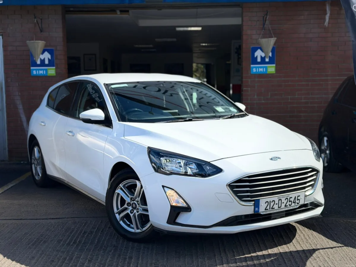 Ford Focus 1.5 TDCI ZETEC EDITION 5DR - FULL FORD - Image 4